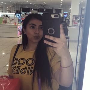 Meet your Posher, Anita